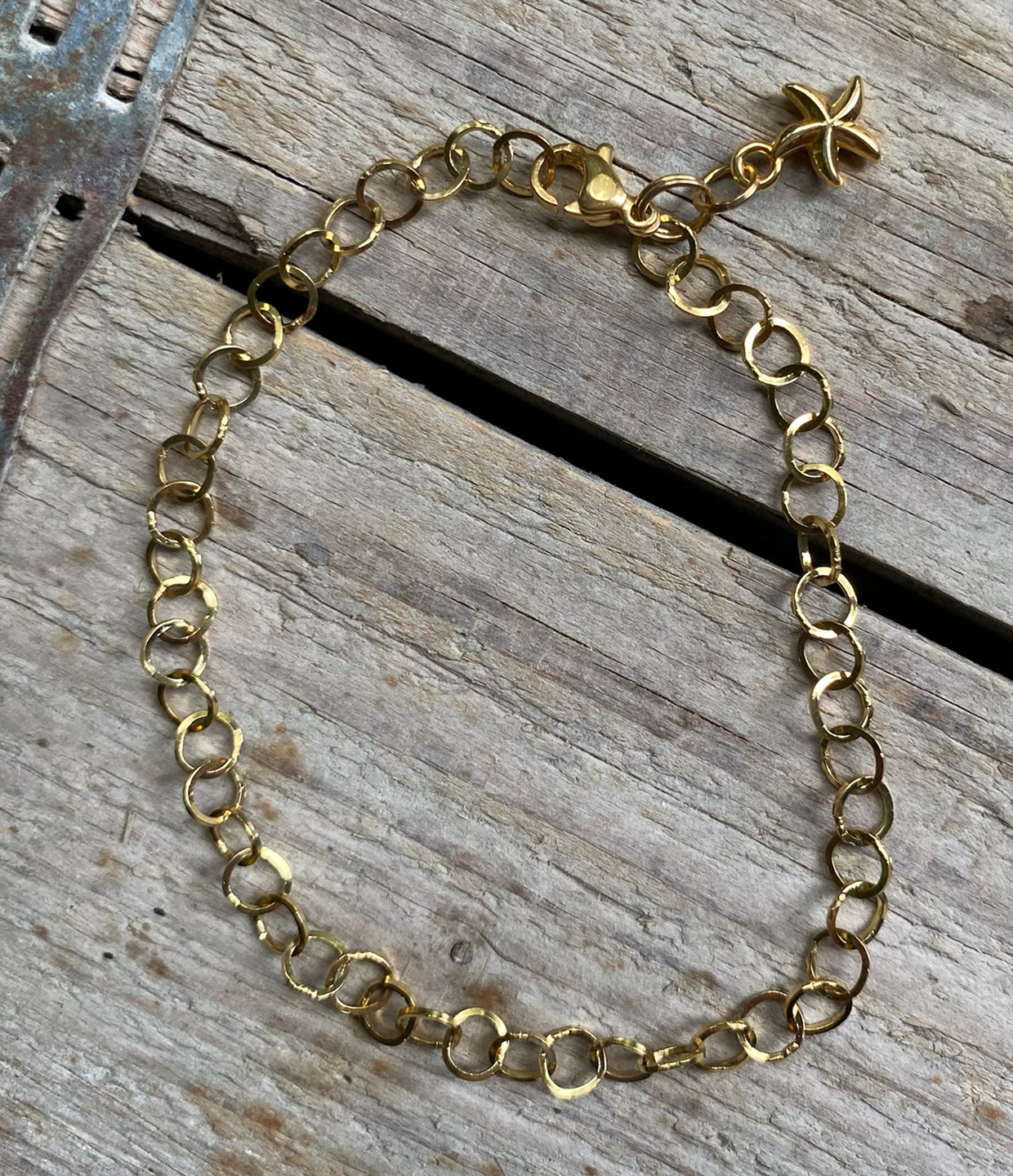 IMG-5031 Schakel armband goudkleurig